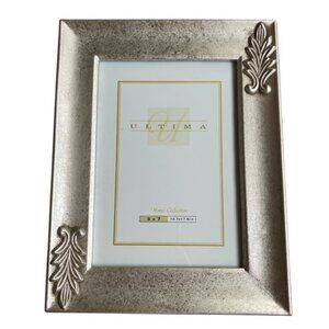 NWT Beautiful Silver leaf 5x7 photo frame in box